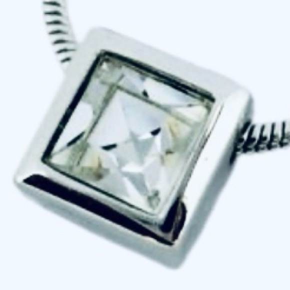 100% Authentic CHRISTIAN DIOR Solitaire Crystal Pendant - Picture 7 of 14
